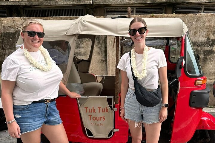 Colombo City Highlights by Tuk Tuk – All-Inclusive Adventure - Photo 1 of 25